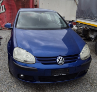 VW Golf 1.6i - AUTOMATIC