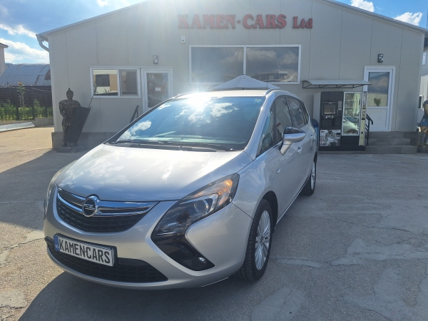 Opel Zafira Tourer - 2.0